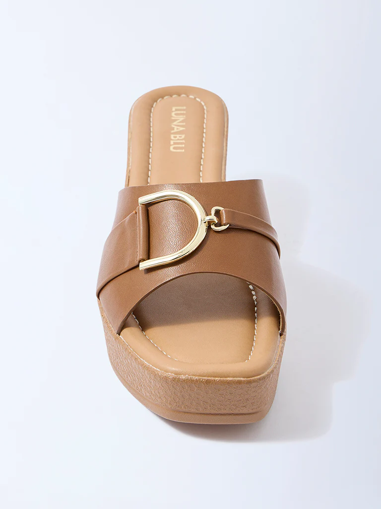 LUNA BLU Tan Hardware-Detail Wedge-Heel Sandals - Image 4