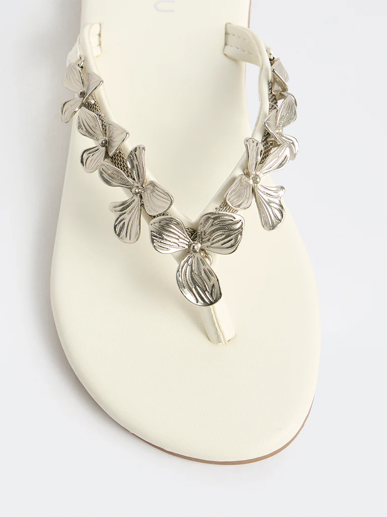 LUNA BLU White Floral-Detailed Sandals - Image 4
