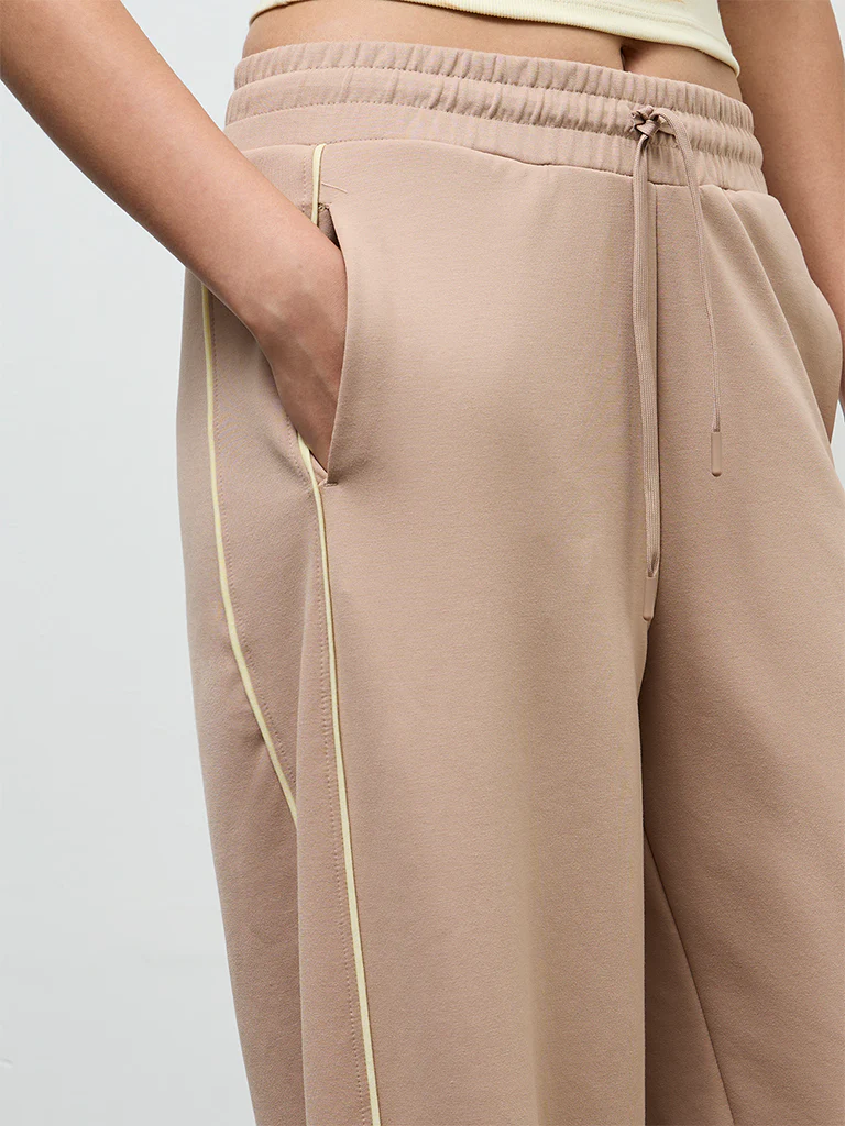 Nuoflexx Beige Pipeline-Detailed High-Rise Track Pants - Image 3