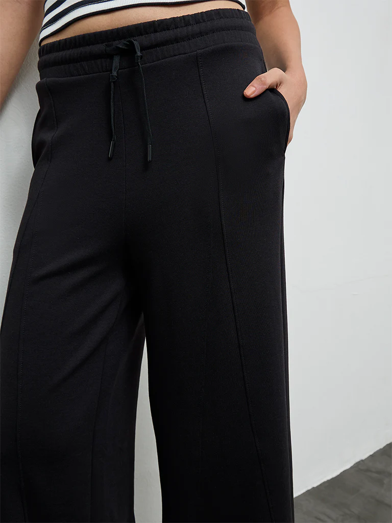 Nuoflexx Black High-Rise Track Pants - Image 3