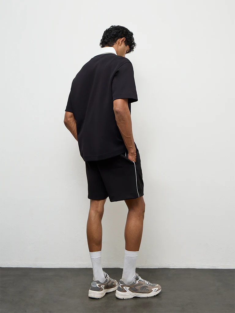 Nuoflexx Black Pipeline-Detail Relaxed Fit Mid-Rise Shorts - Image 4