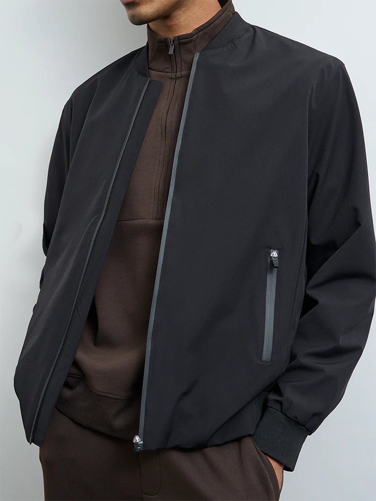 Nuoflexx Black Relaxed-Fit Bomber Jacket - Image 4