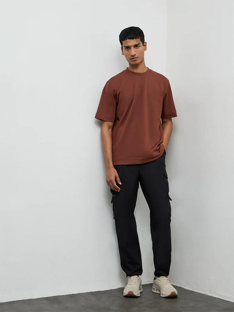Nuoflexx Black Relaxed-Fit Mid-Rise Cargo Pants