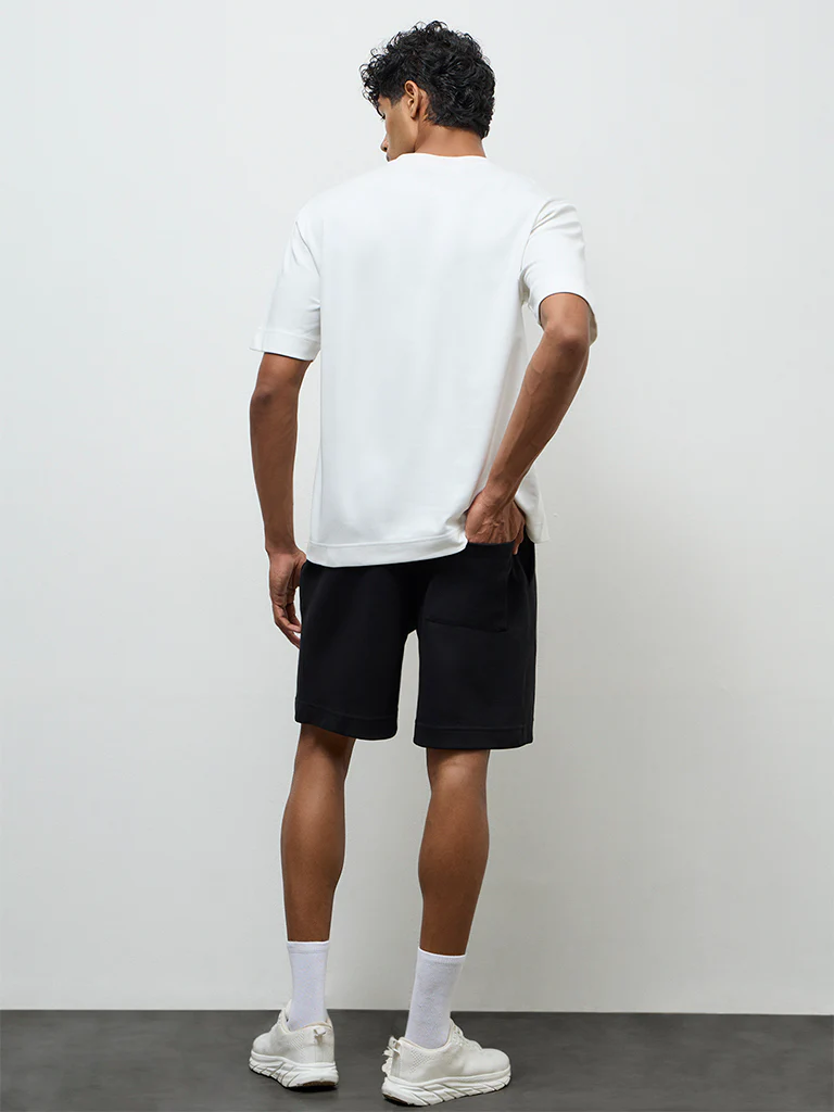 Nuoflexx Black Relaxed-Fit Mid-Rise Cotton-Blend Shorts - Image 4