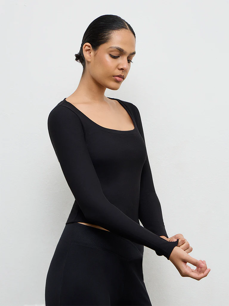 Nuoflexx Black Ribbed Top - Image 2