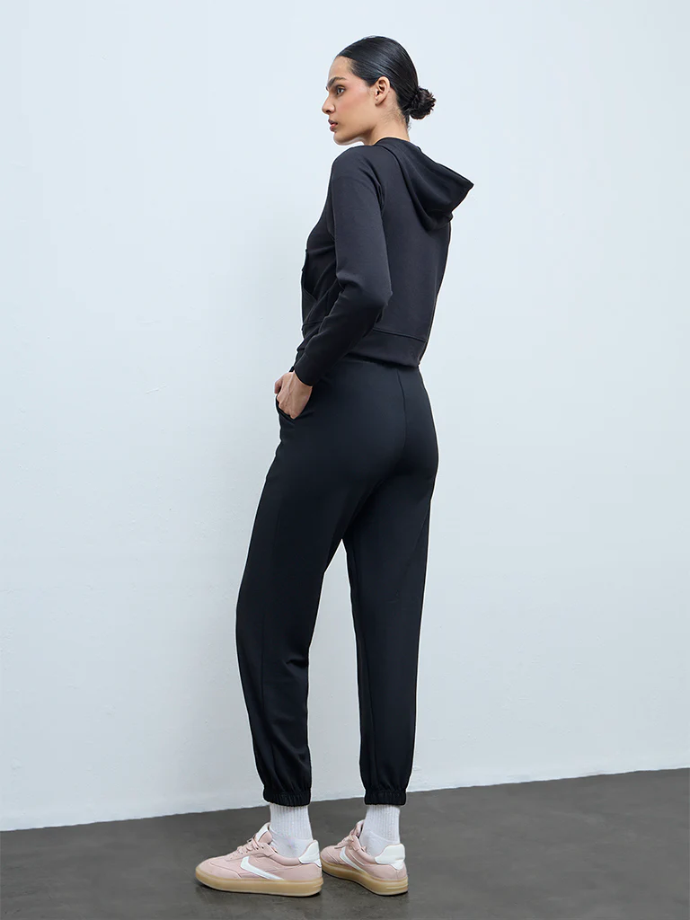 Nuoflexx Black Solid High-Rise Joggers - Image 4