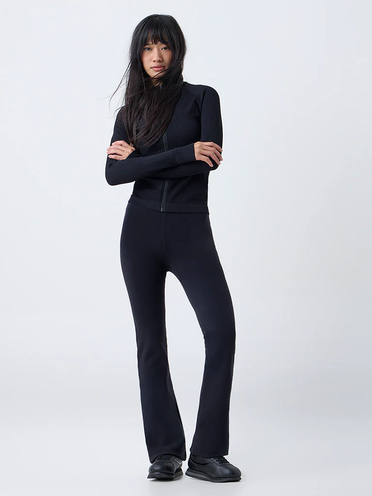 Nuoflexx Black Solid High-Rise Pants