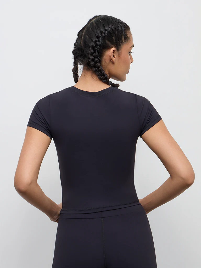 Nuoflexx Black Solid T-Shirt - Image 4