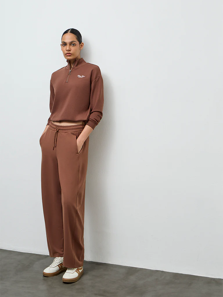 Nuoflexx Brown High-Rise Track Pants