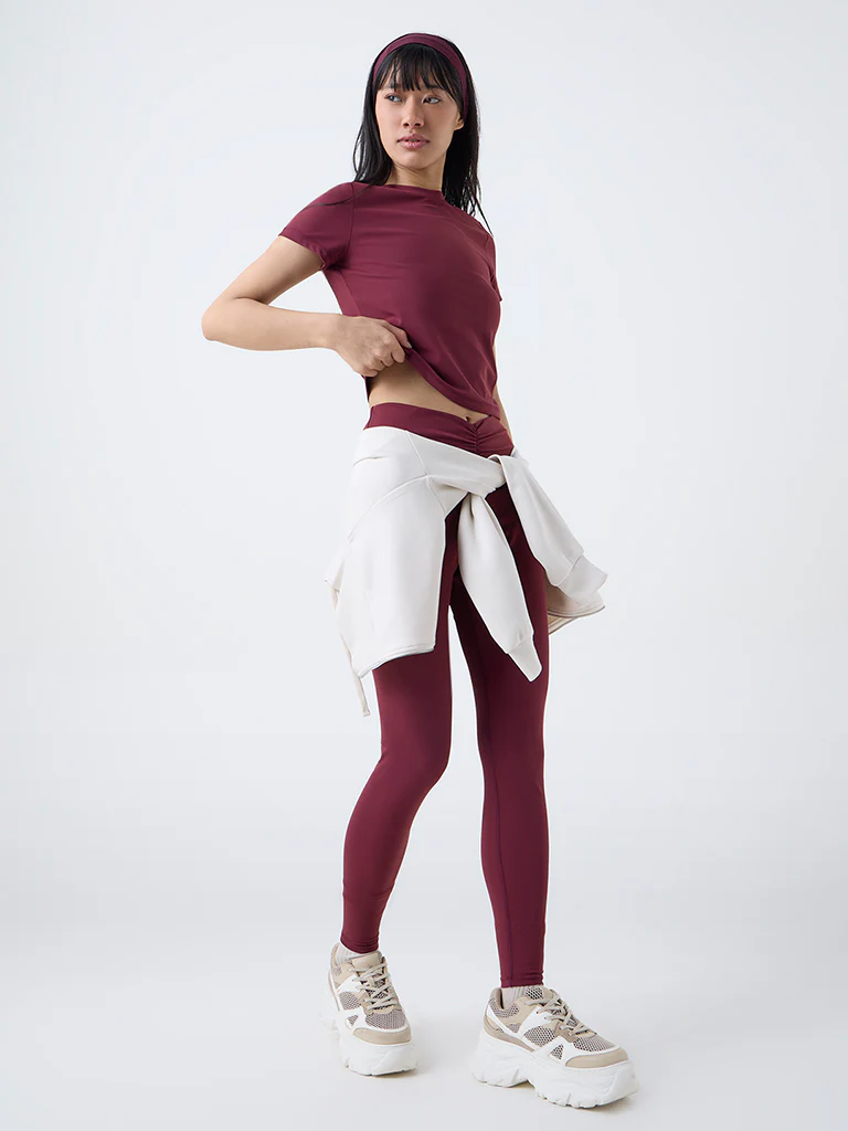 Nuoflexx Burgundy Solid T-Shirt - Image 2
