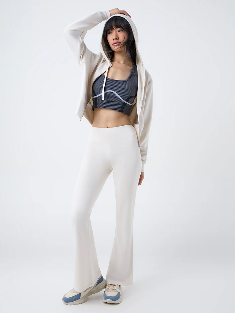 Nuoflexx Cream Solid High-Rise Pants