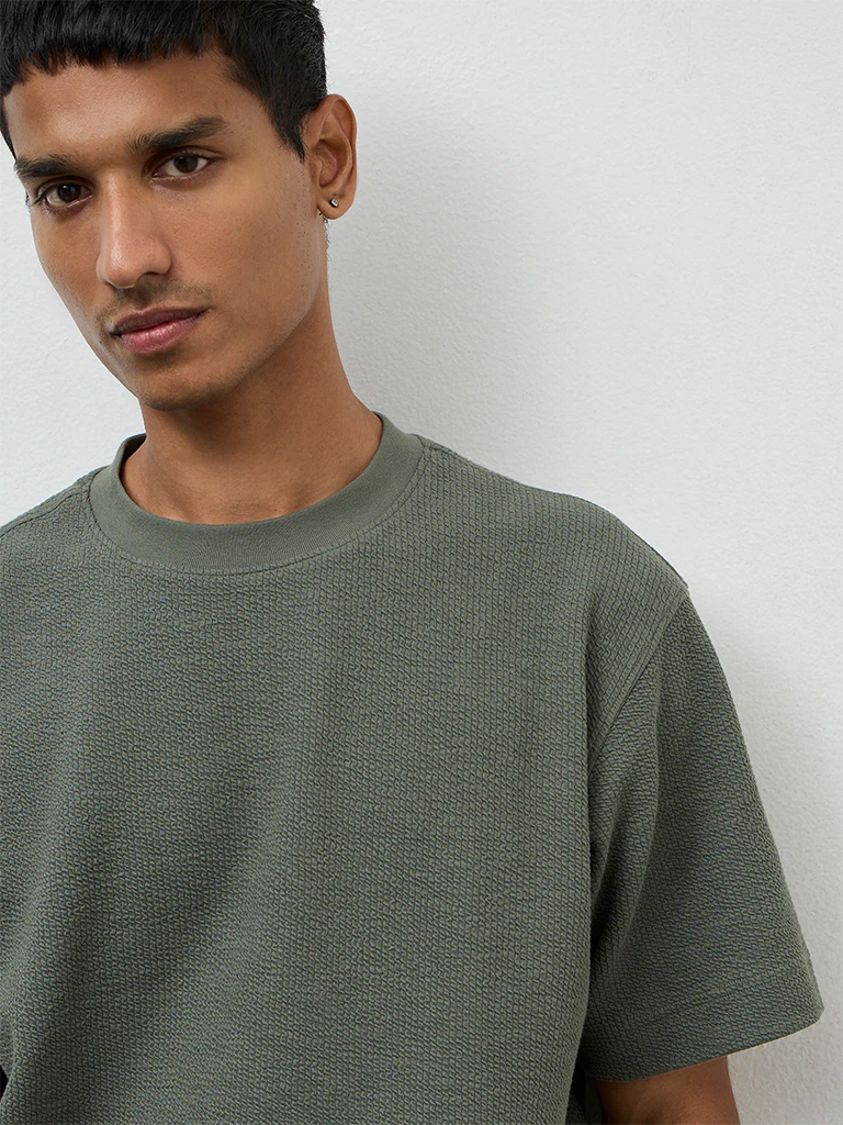 Nuoflexx Dark Sage Textured Relaxed-Fit Cotton-Blend T-Shirt - Image 4