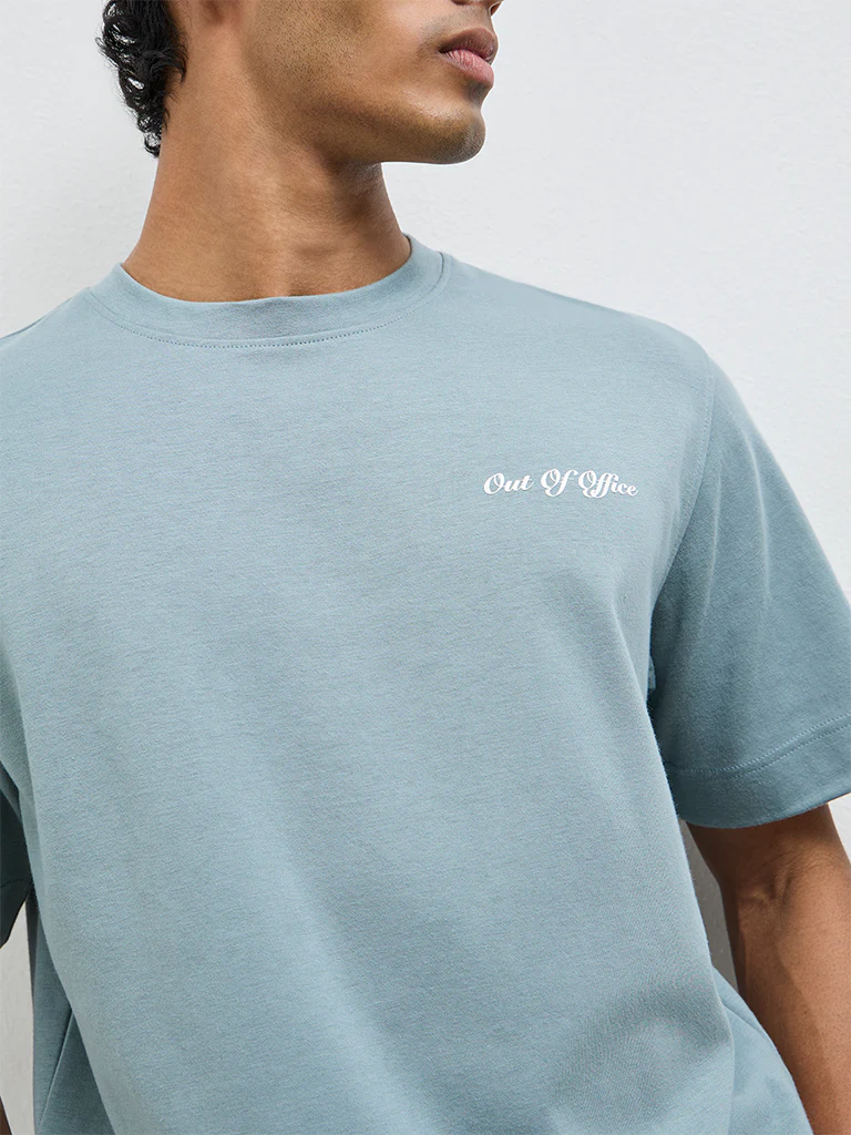 Nuoflexx Dusty Blue Typographic Relaxed-Fit Cotton-Blend T-Shirt - Image 4