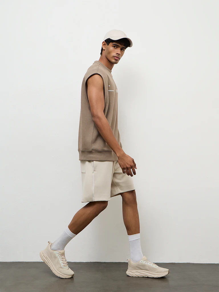 Nuoflexx Light Beige Relaxed Fit Mid-Rise Shorts