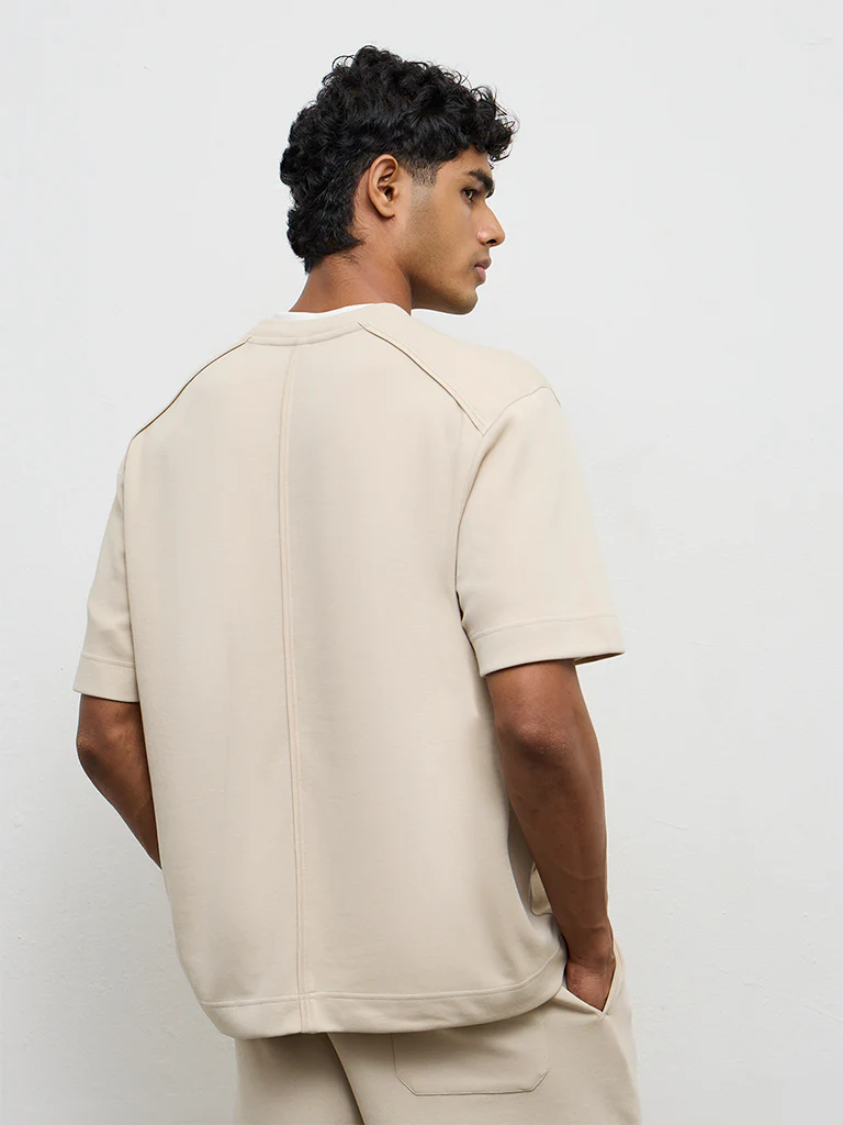 Nuoflexx Light Beige Relaxed-Fit T-Shirt - Image 4