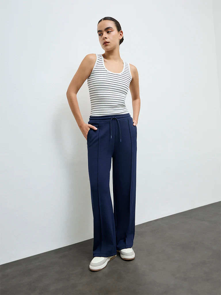 Nuoflexx Navy Solid High-Rise Pants