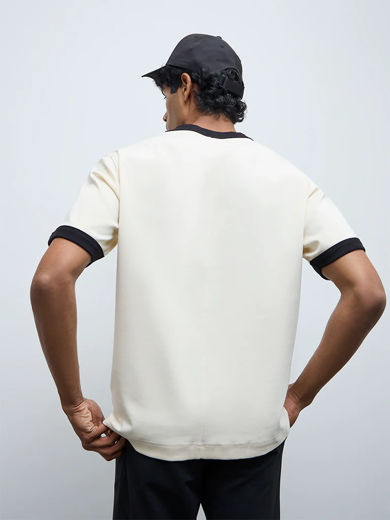 Nuoflexx Off-White Embossed Relaxed-Fit Cotton-Blend T-Shirt - Image 4