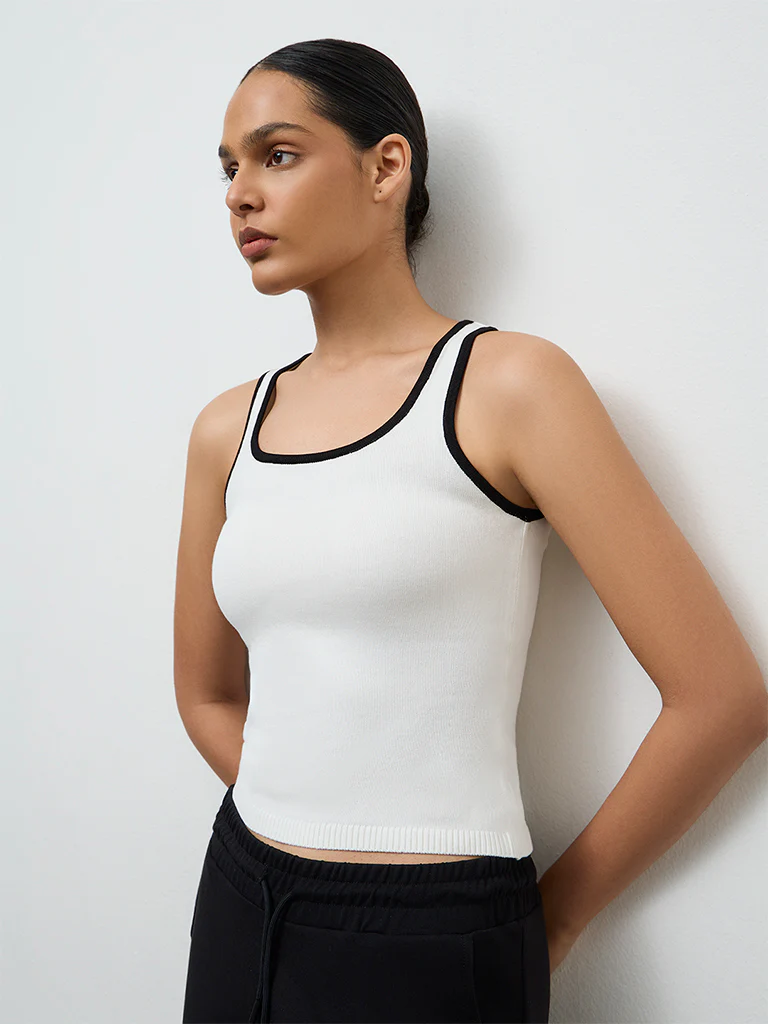 Nuoflexx Off-White Textured T-Shirt - Image 2