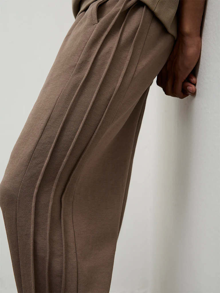 Nuoflexx Taupe Relaxed Fit Mid-Rise Cotton-Blend Track Pants - Image 4
