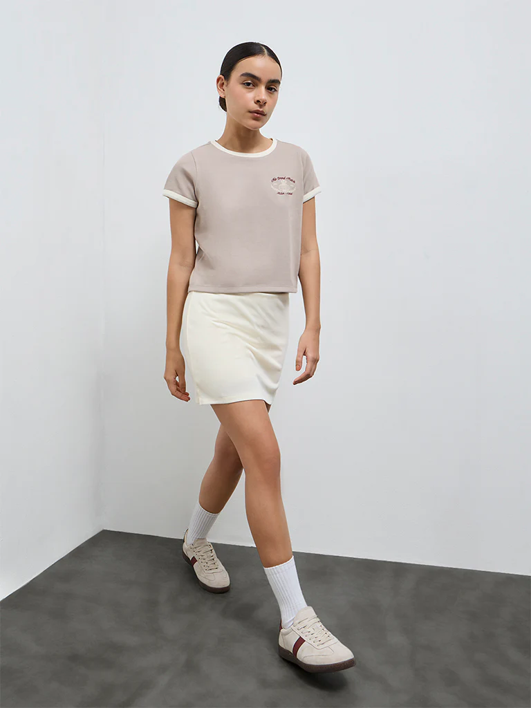 Nuoflexx Taupe Typographic Cotton-Blend T-Shirt - Image 3