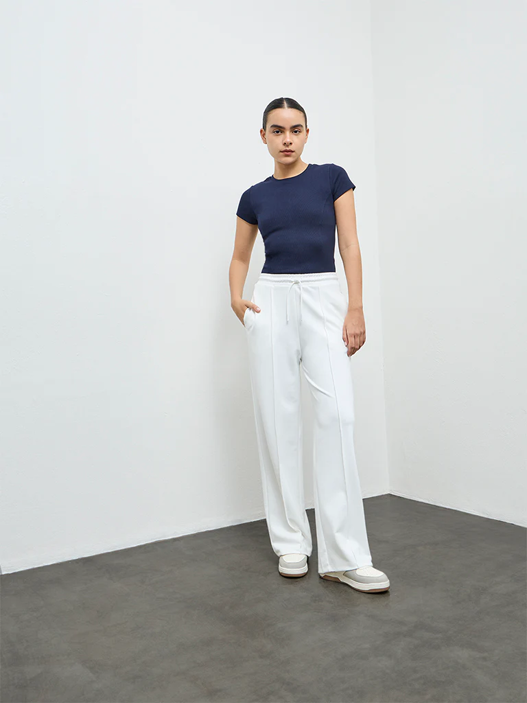 Nuoflexx White High-Rise Pants