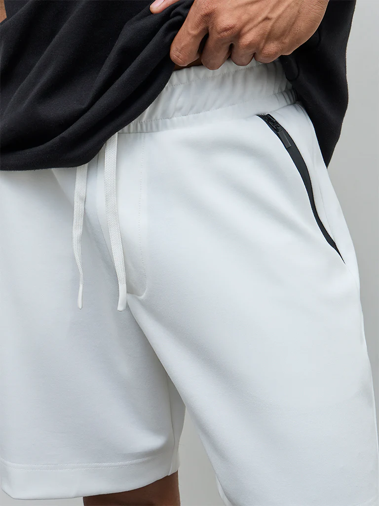 Nuoflexx White Relaxed-Fit Mid-Rise Shorts - Image 3