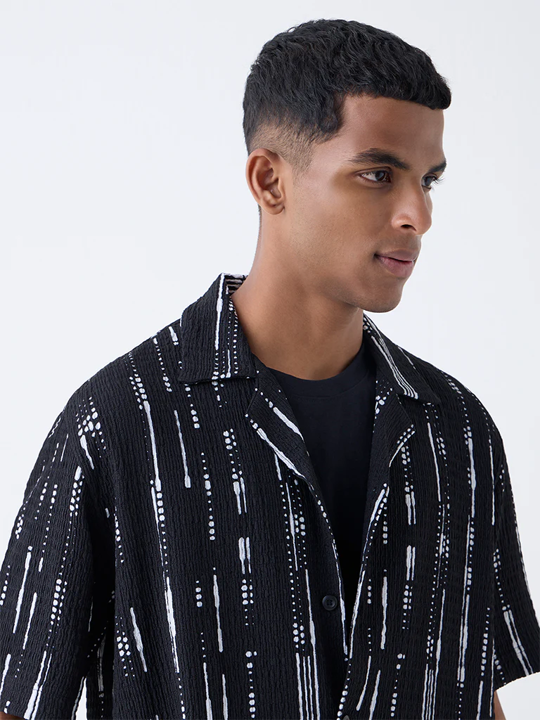 Nuon Black Abstract Design Relaxed-Fit Shirt - Image 3