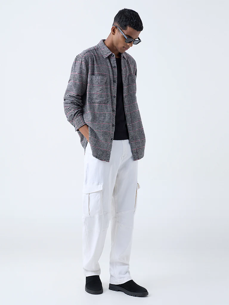 Nuon Black Checkered Pattern Relaxed-Fit Cotton Shirt - Image 2
