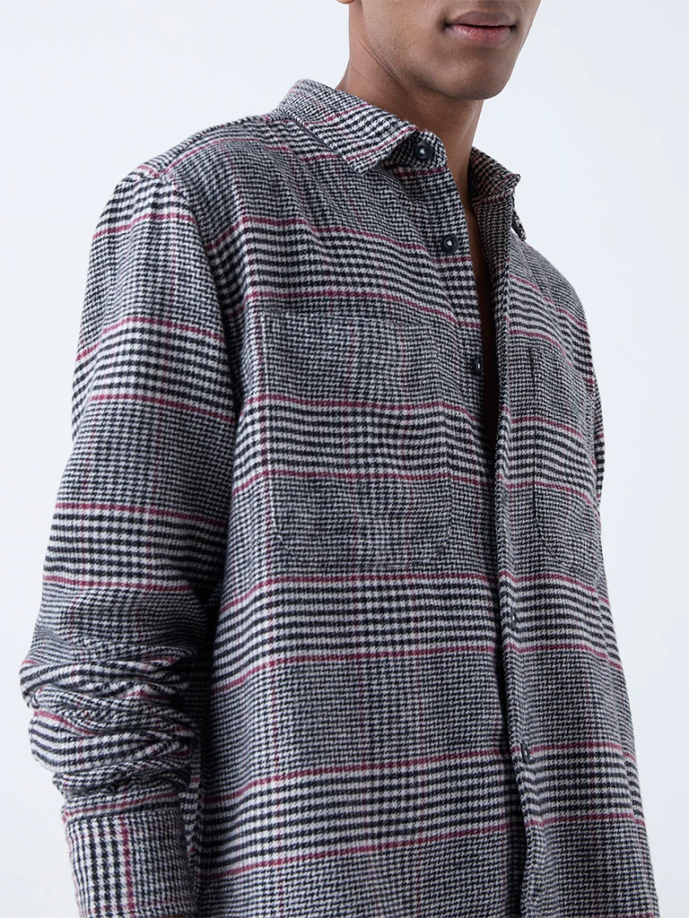 Nuon Black Checkered Pattern Relaxed-Fit Cotton Shirt - Image 3