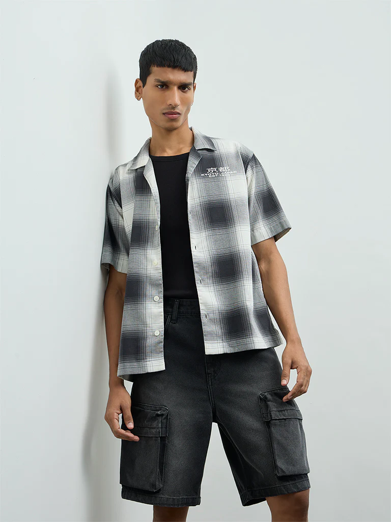 Nuon Black Checks Pattern Relaxed-Fit Cotton Shirt - Image 3