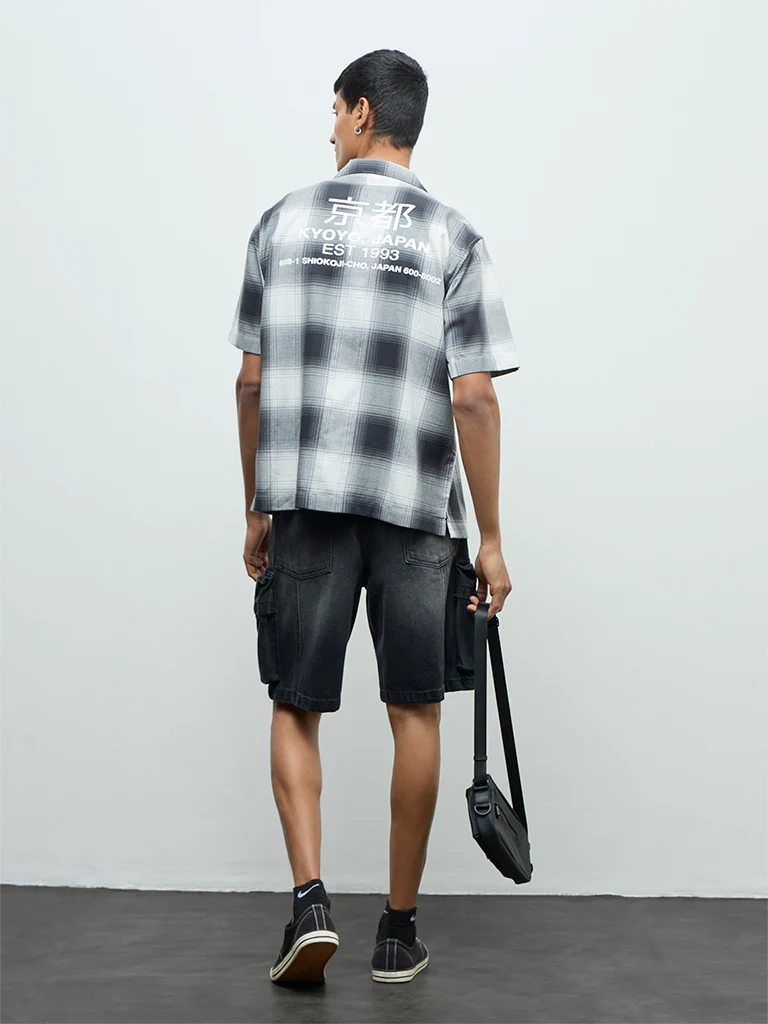 Nuon Black Checks Pattern Relaxed-Fit Cotton Shirt - Image 5