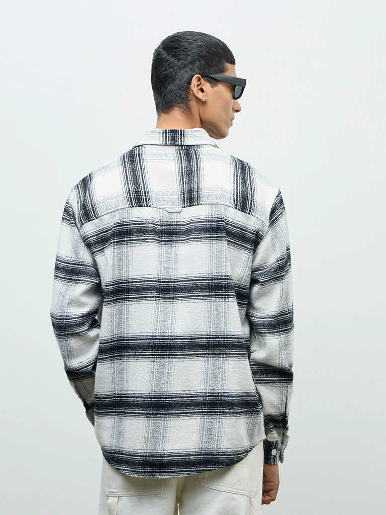 Nuon Black Checks Printed Relaxed-Fit Cotton Shirt - Image 4