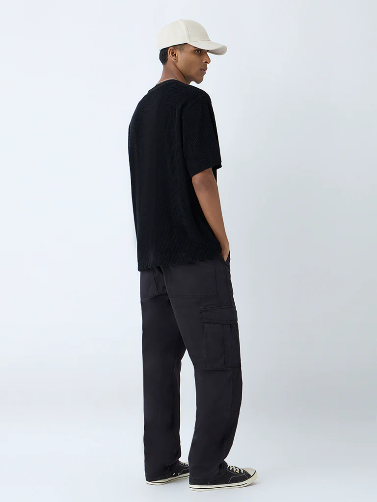 Nuon Black Relaxed-Fit Mid-Rise Cotton-Blend Cargo Pants - Image 5
