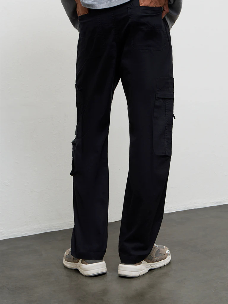 Nuon Black Relaxed-Fit Mid-Rise Cotton Cargo Pants - Image 5