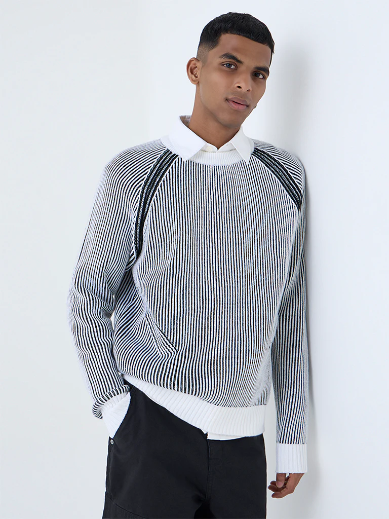 Nuon Black Ribbed-Textured Relaxed-Fit Sweater - Image 2