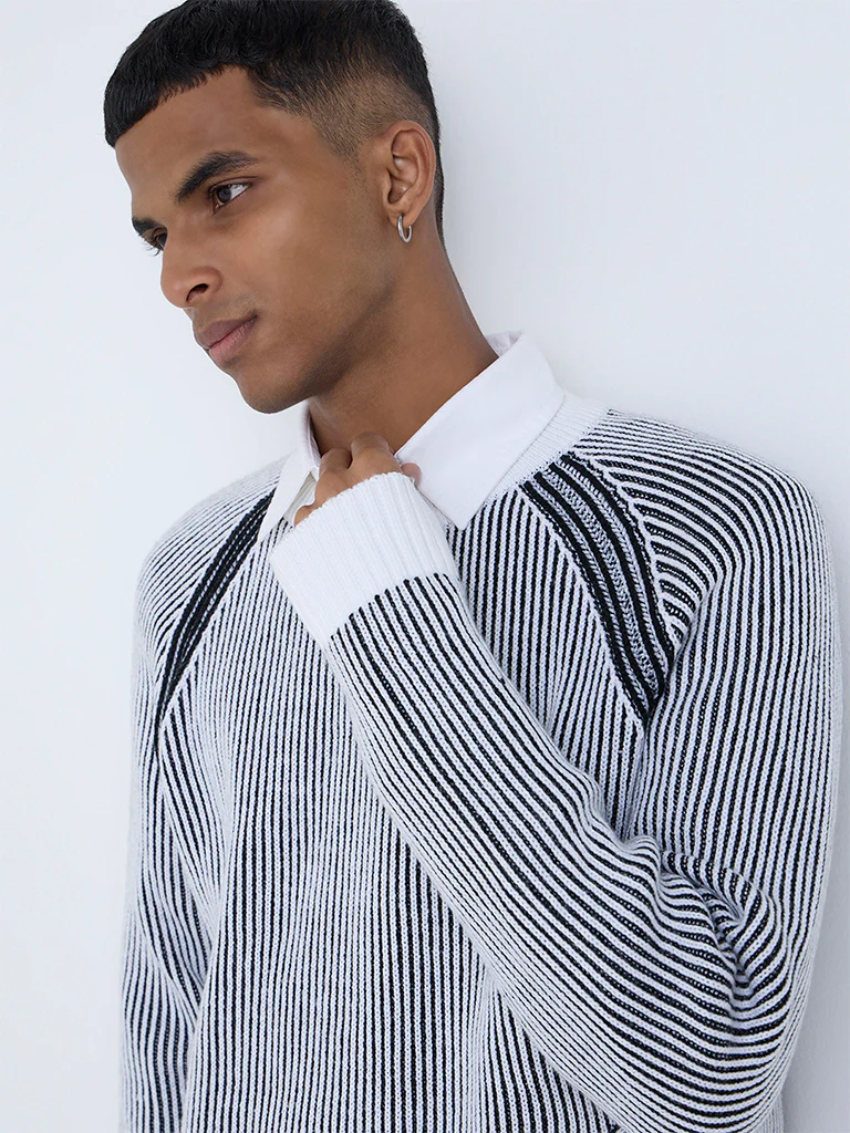Nuon Black Ribbed-Textured Relaxed-Fit Sweater - Image 3