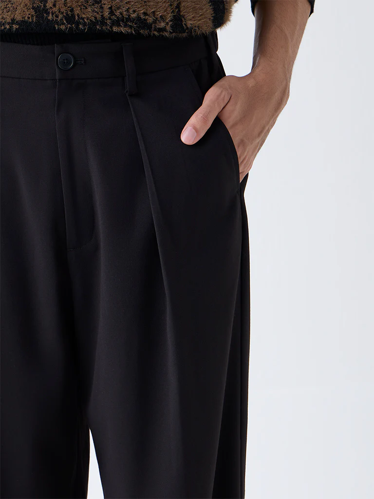 Nuon Black Solid Loose-Fit Mid-Rise Cotton Chinos - Image 3