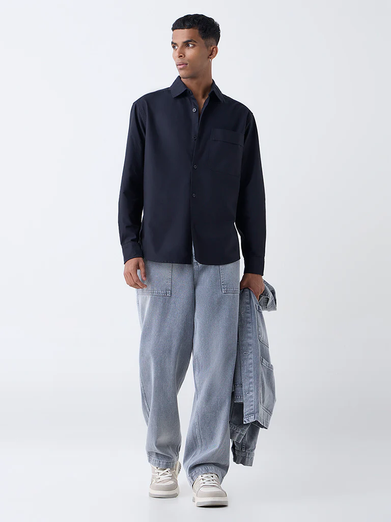 Nuon Black Solid Relaxed-Fit Cotton Shirt