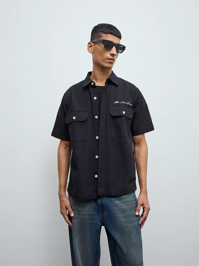 Nuon Black Solid Relaxed-Fit Cotton Shirt