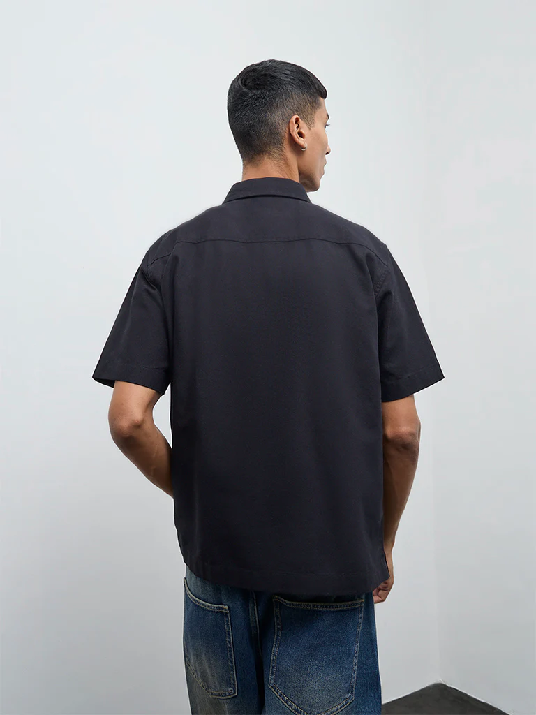Nuon Black Solid Relaxed-Fit Cotton Shirt - Image 4