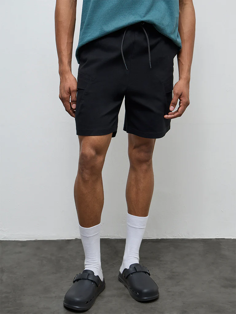 Nuon Black Solid Relaxed-Fit Mid-Rise Cotton-Blend Shorts - Image 3