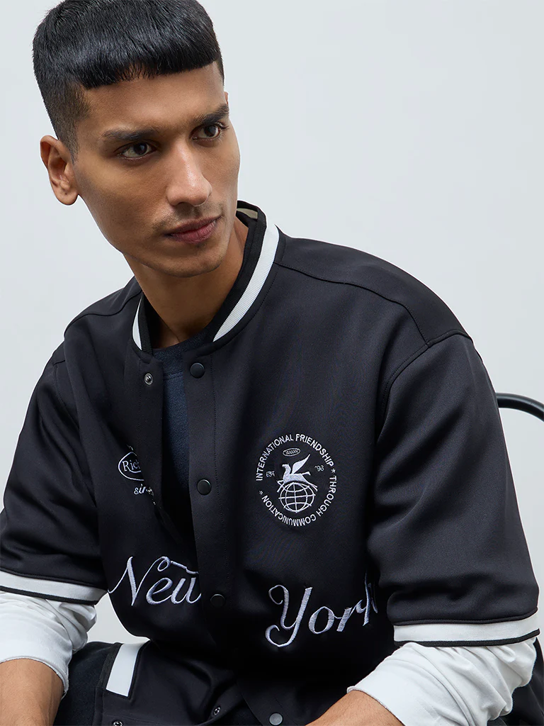 Nuon Black Text Detailed Relaxed-Fit Shirt - Image 3