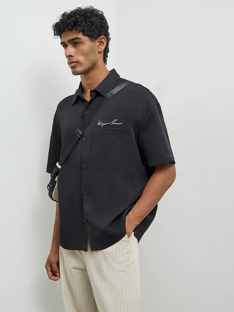 Nuon Black Text Embroidered Relaxed-Fit Shirt - Image 2