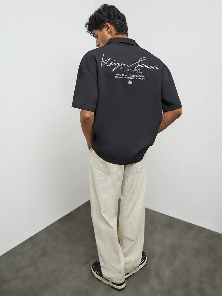 Nuon Black Text Embroidered Relaxed-Fit Shirt - Image 4
