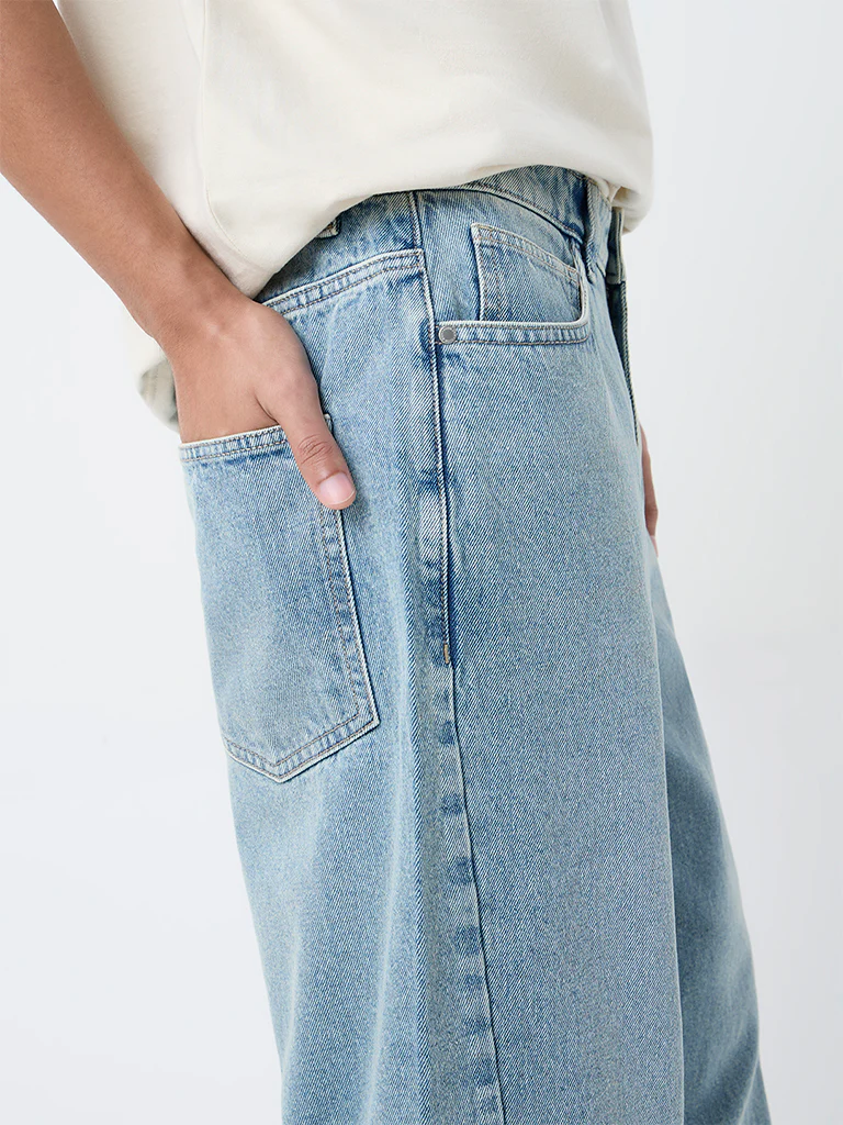 Nuon Blue Faded Relaxed-Fit Mid-Rise Jeans - Image 4