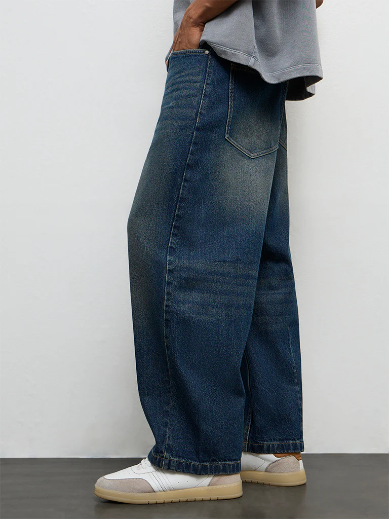 Nuon Blue Mid-Wash Barrel-Fit Mid-Rise Jeans - Image 3