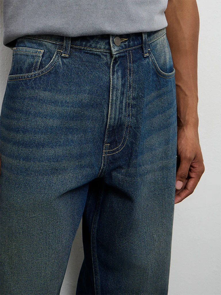 Nuon Blue Mid-Wash Barrel-Fit Mid-Rise Jeans - Image 4