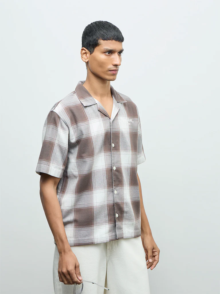 Nuon Brown Checks Pattern Relaxed-Fit Cotton Shirt - Image 3