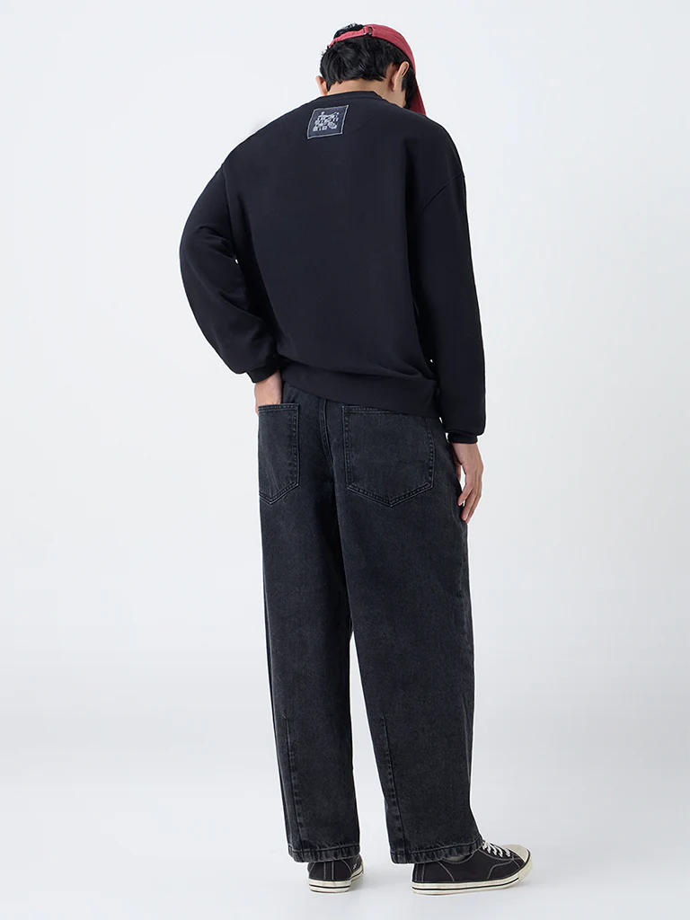 Nuon Charcoal Faded Relaxed-Fit Mid-Rise Jeans - Image 4
