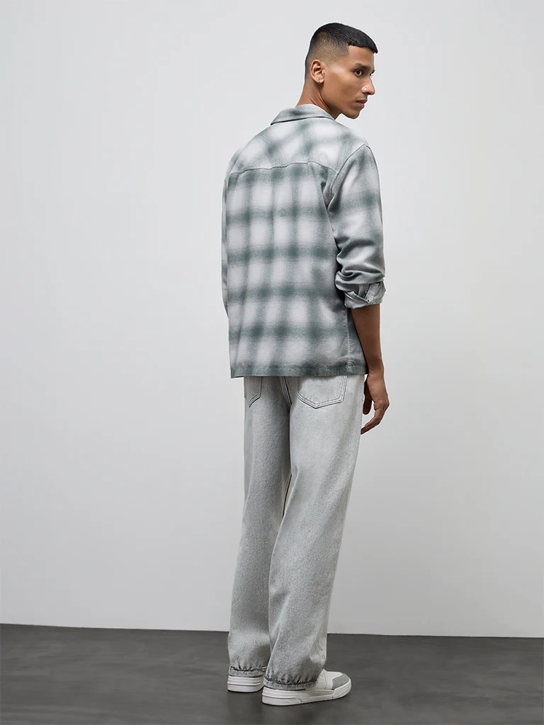 Nuon Grey Faded Mid-Rise Skater-Fit Jeans - Image 4